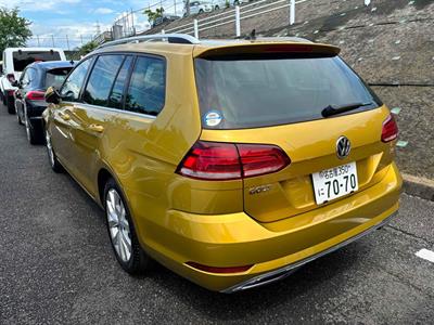 2017 Volkswagen Golf - Thumbnail