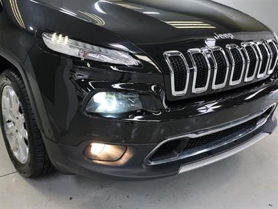 2016 Jeep CHEROKEE - Thumbnail