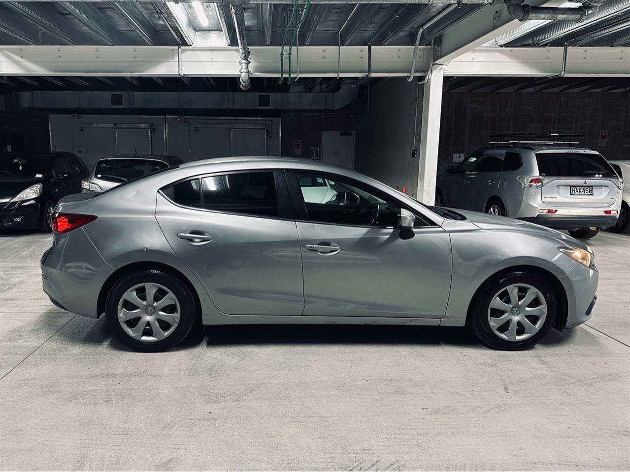 2014 Mazda Axela