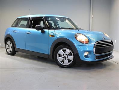 2015 Mini Cooper - Thumbnail