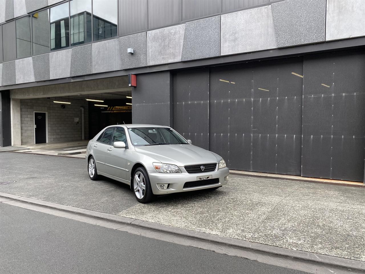 2001 Toyota Altezza