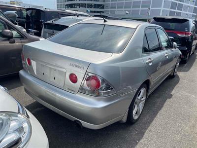 2001 Toyota Altezza - Thumbnail