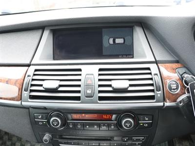 2009 BMW X5 - Thumbnail