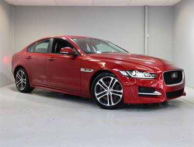 2016 Jaguar XE - Thumbnail