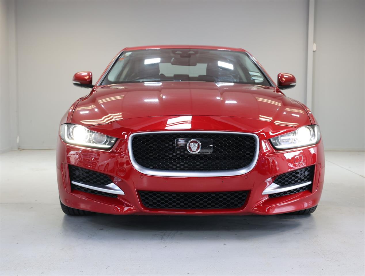 2016 Jaguar XE