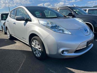 2016 Nissan Leaf - Thumbnail