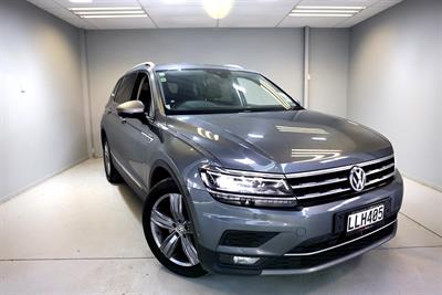 2018 Volkswagen Tiguan - Thumbnail