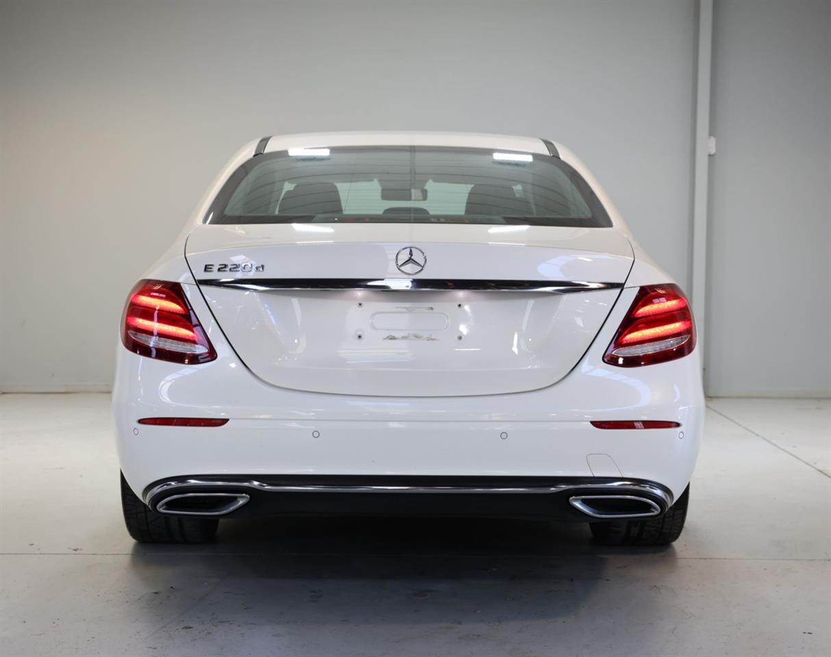 2016 Mercedes-Benz E 220