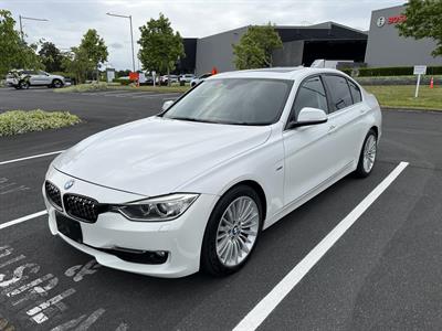 2012 BMW 328i