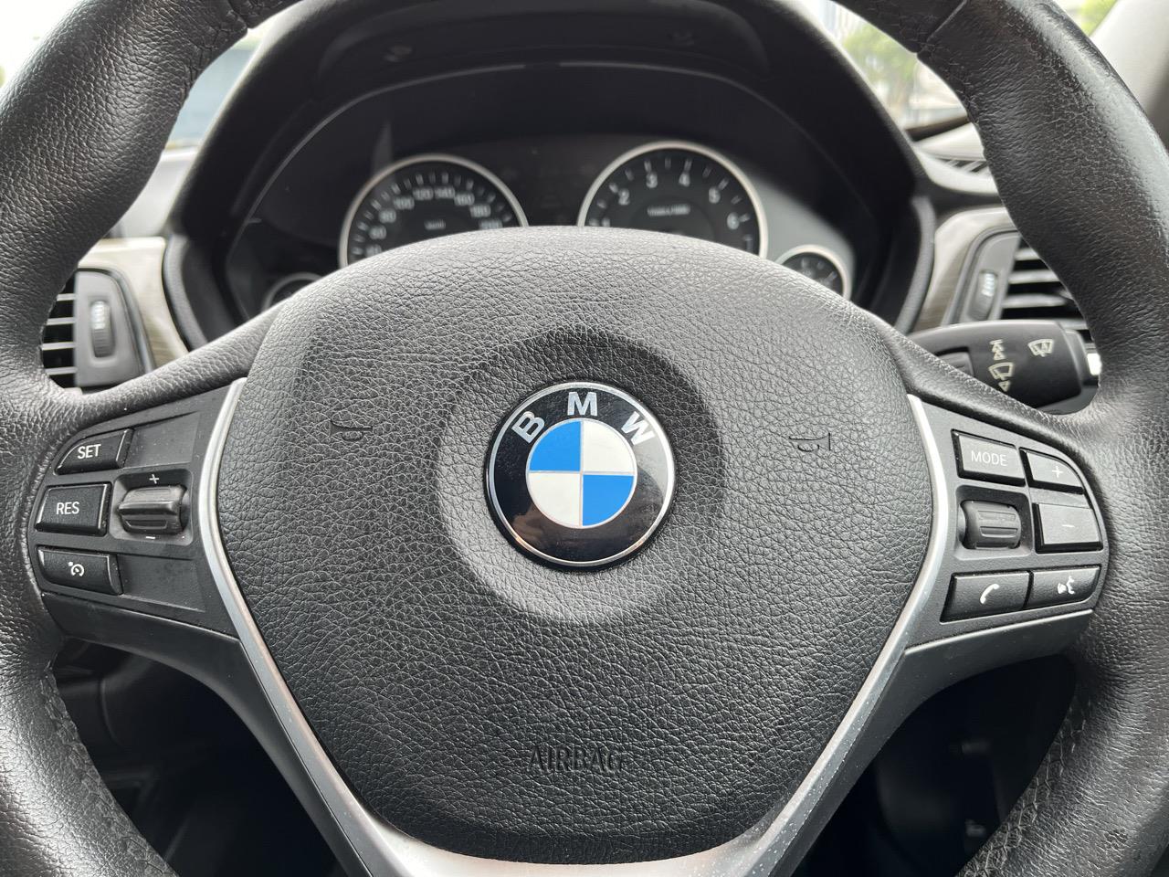 2012 BMW 328i