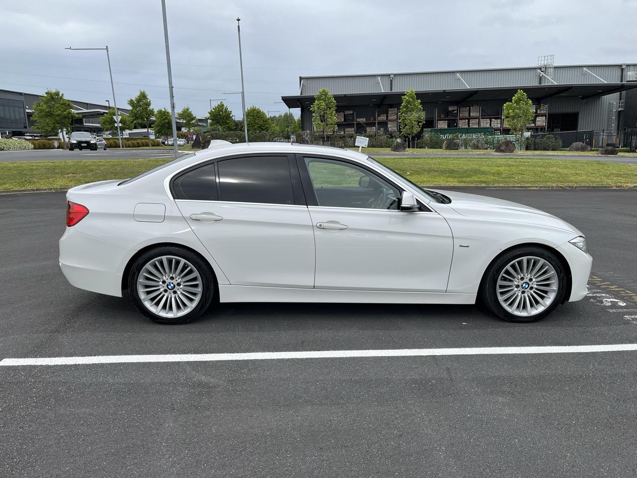 2012 BMW 328i