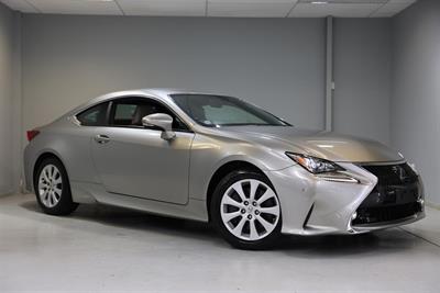 2017 Lexus RC300h