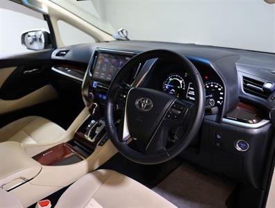 2016 Toyota Alphard - Thumbnail