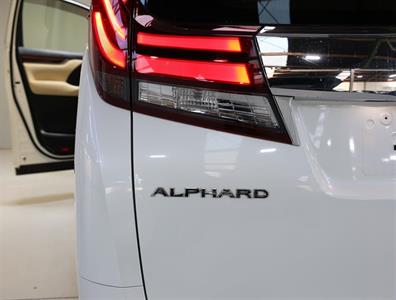 2016 Toyota Alphard - Thumbnail