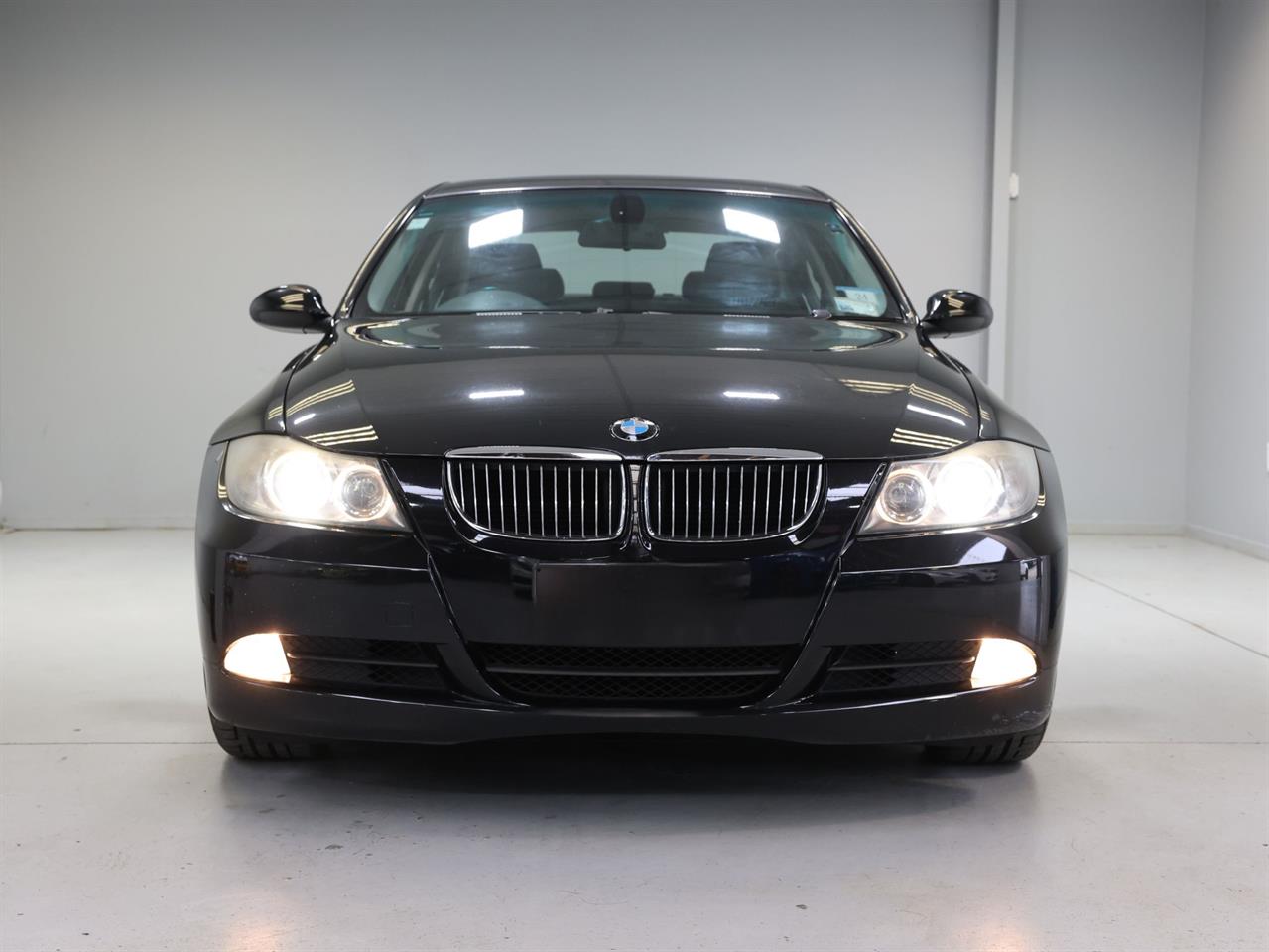 2008 BMW 323I