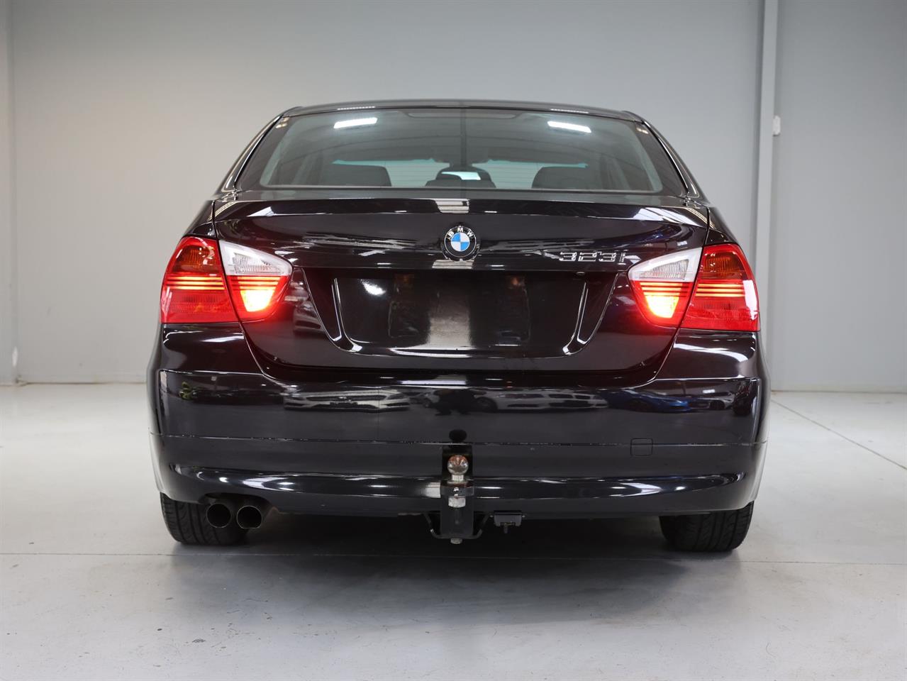 2008 BMW 323I