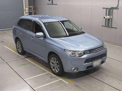 2013 Mitsubishi Outlander - Thumbnail