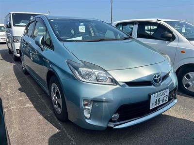 2015 Toyota Prius - Thumbnail