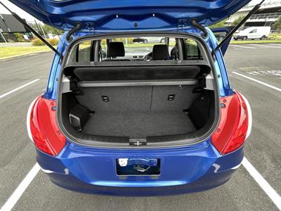 2013 Suzuki Swift - Thumbnail