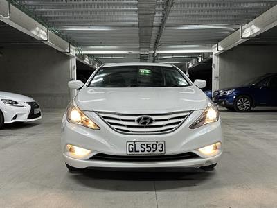 2012 Hyundai i45 - Thumbnail