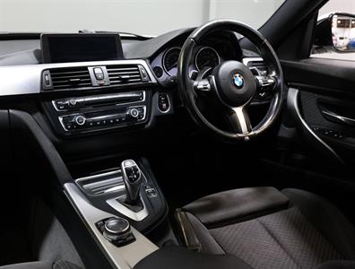 2013 BMW 320i - Thumbnail