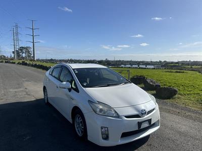 2012 Toyota Prius - Thumbnail