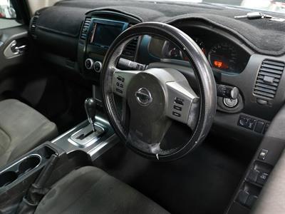 2011 Nissan Navara - Thumbnail