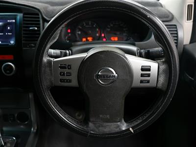 2011 Nissan Navara - Thumbnail