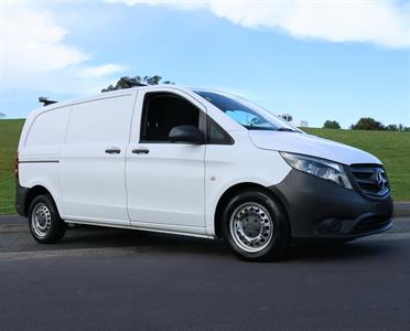 2016 Mercedes-Benz Vito - Thumbnail