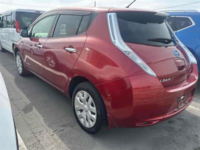 2015 Nissan Leaf - Thumbnail