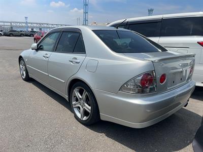 2002 Toyota Altezza - Thumbnail