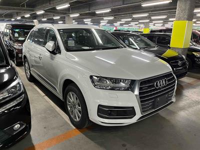 2016 Audi Q7 - Thumbnail