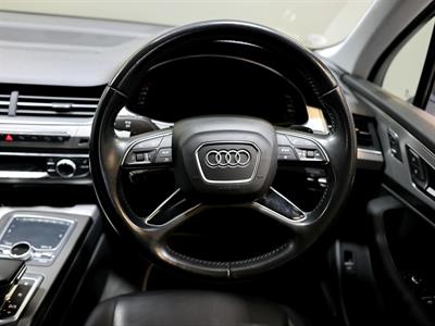 2016 Audi Q7 - Thumbnail