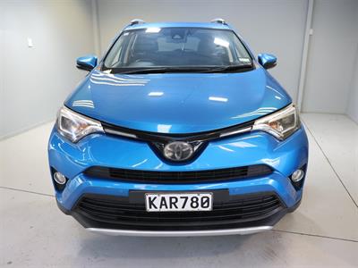 2016 Toyota RAV4 - Thumbnail